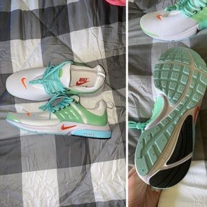 Men’s Nike size 11. Never worn.